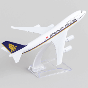 Singapore Airlines Boeing Showpiece 16 cm